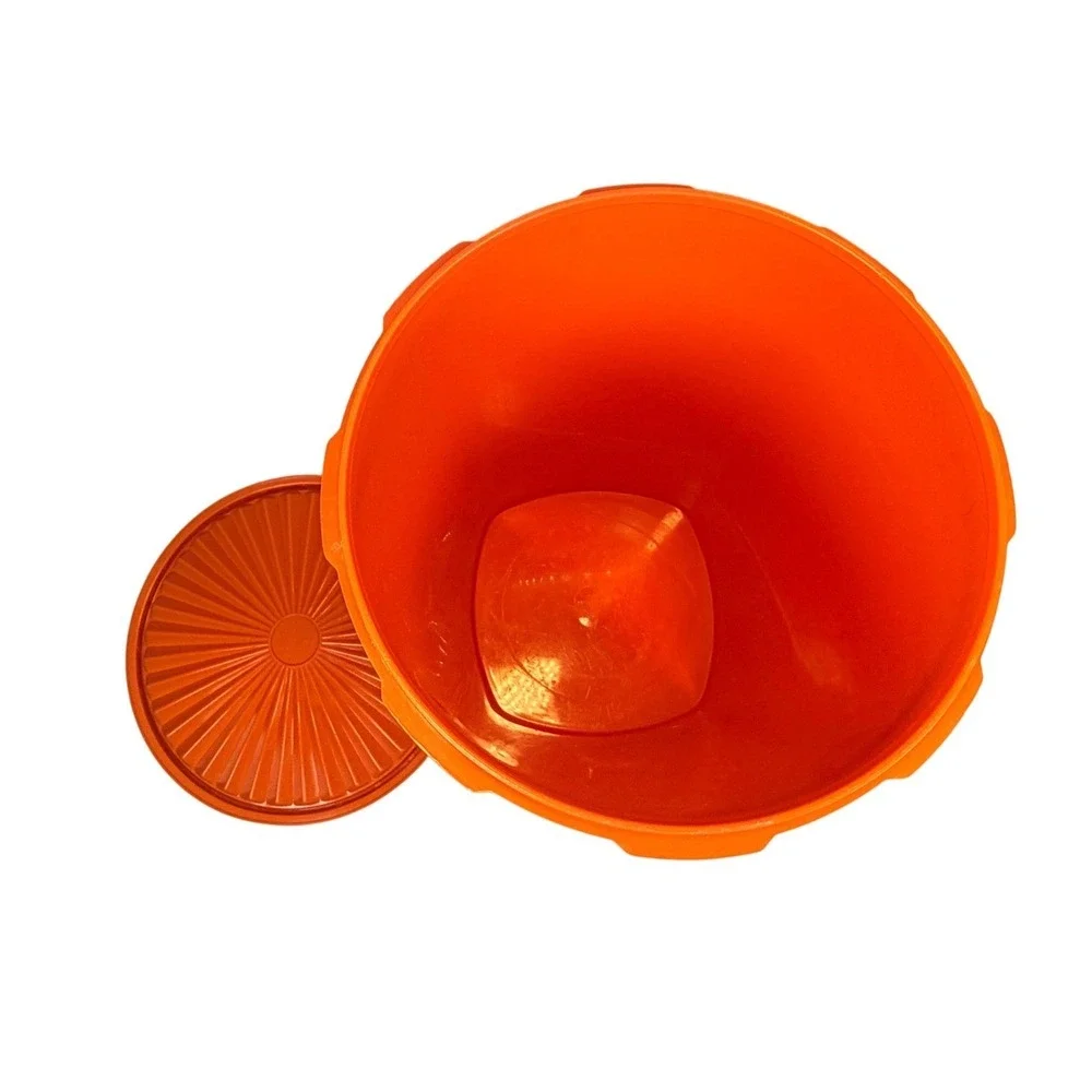 Tupperware add pop